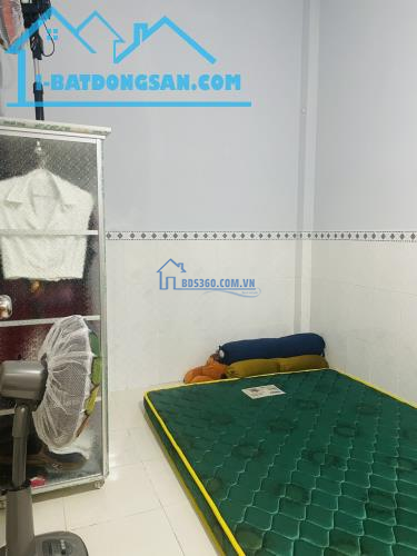 TÂN THỚI HIỆP QUẬN 12 -NHÀ 50M2 NGANG 5M - Ô TÔ ĐỖ CỬA, CHỈ 3 TỶ 250