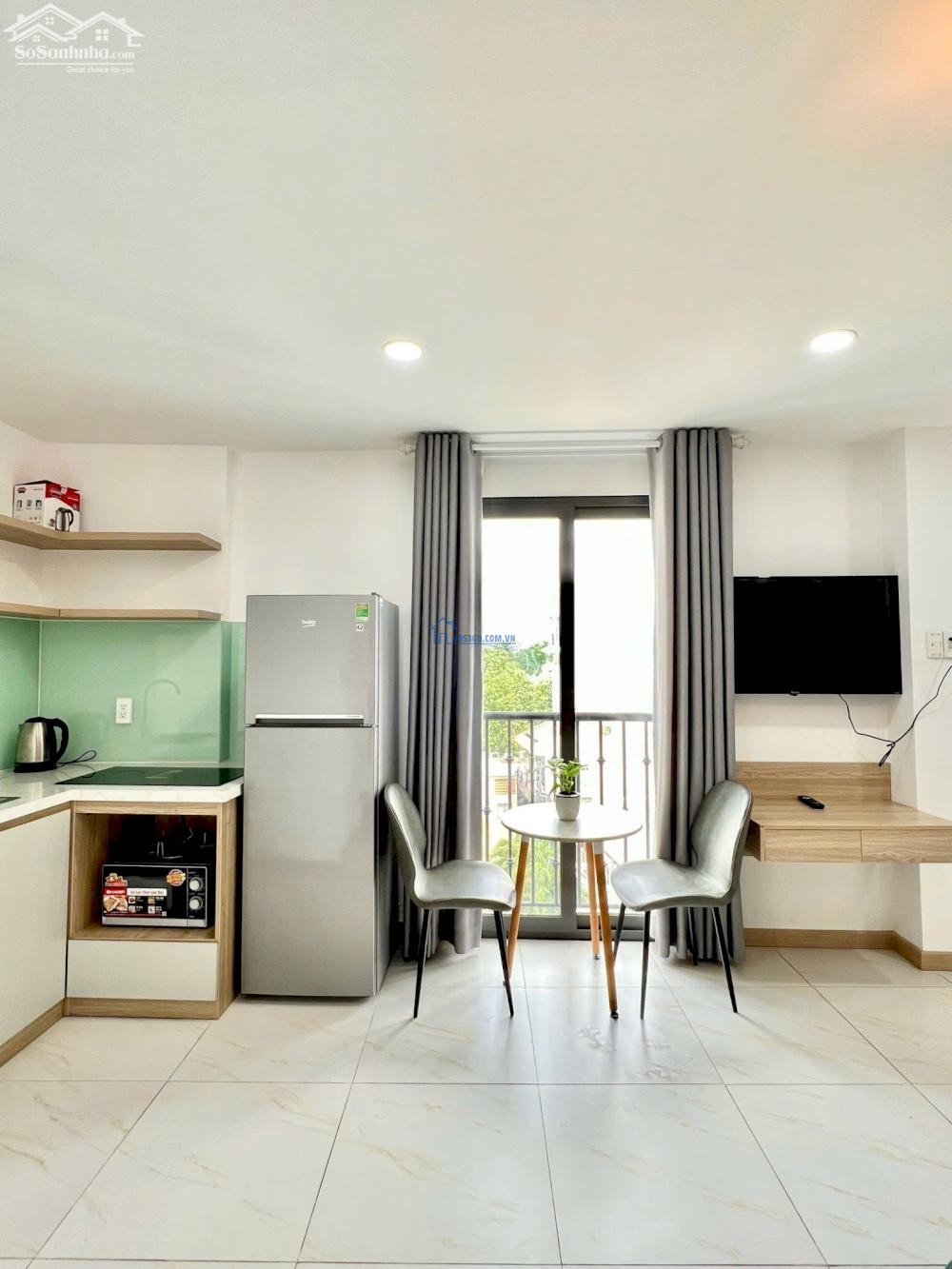 CĂN HỘ STUDIO BAN CÔNG FULL NỘI THẤT QUẬN 1
