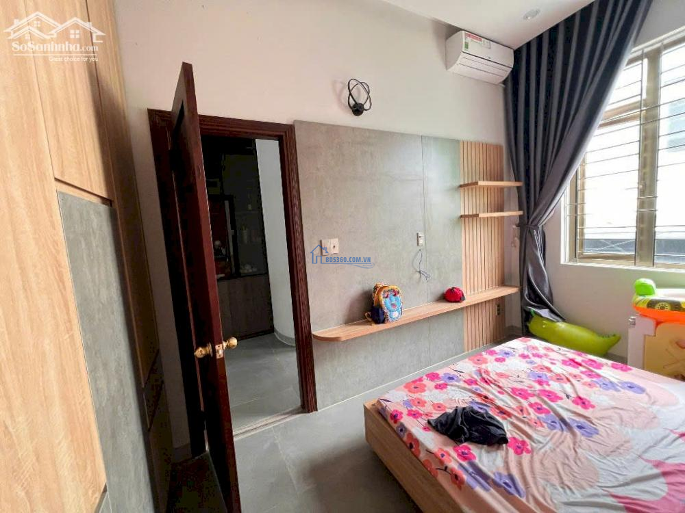 Cho thuê nhà đẹp 3 tầng 4 phòng MT đường 7.5m khu Nam Việt Á, nội thất cao cấp