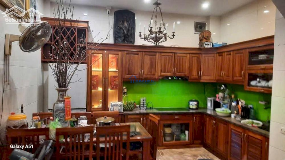 Bán nhà đẹp Bùi Xương Trạch, 1 bước ra Ô tô, 40M2 *4T, MT4.3m giá 7.9 tỷ. Sổ vuông