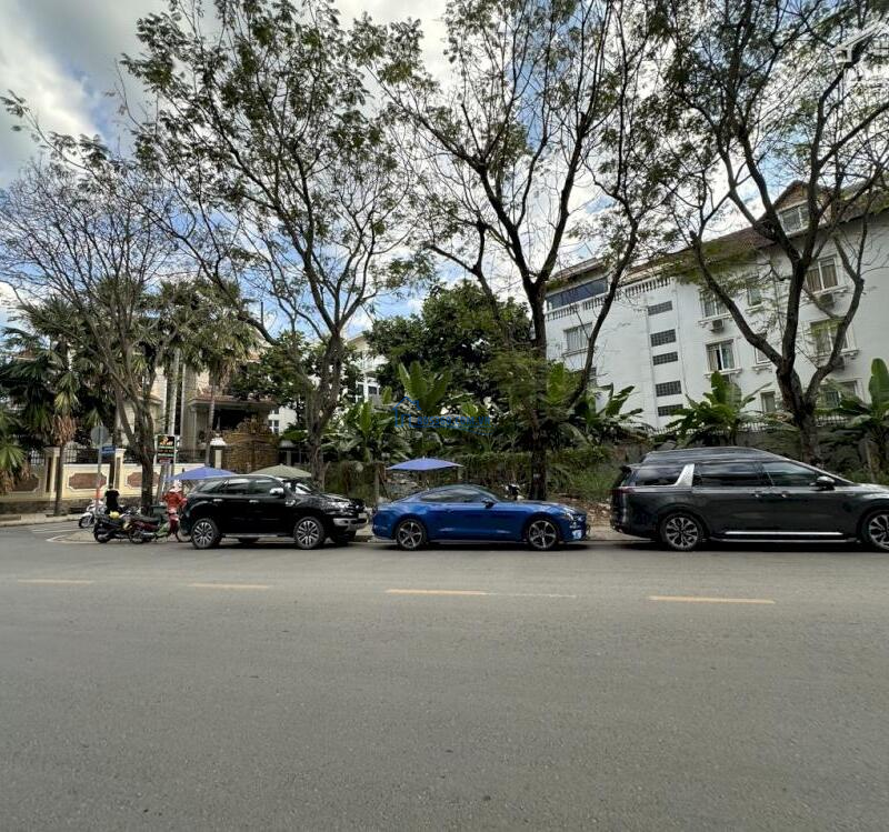 Hàng Đầu Tư giảm ngay 30 Tỷ Đất XD CHDV ngay Trần Não Quận 2 DT 1000m CTXD: Hầm + 7 Tầng Lh ngay 0938061333