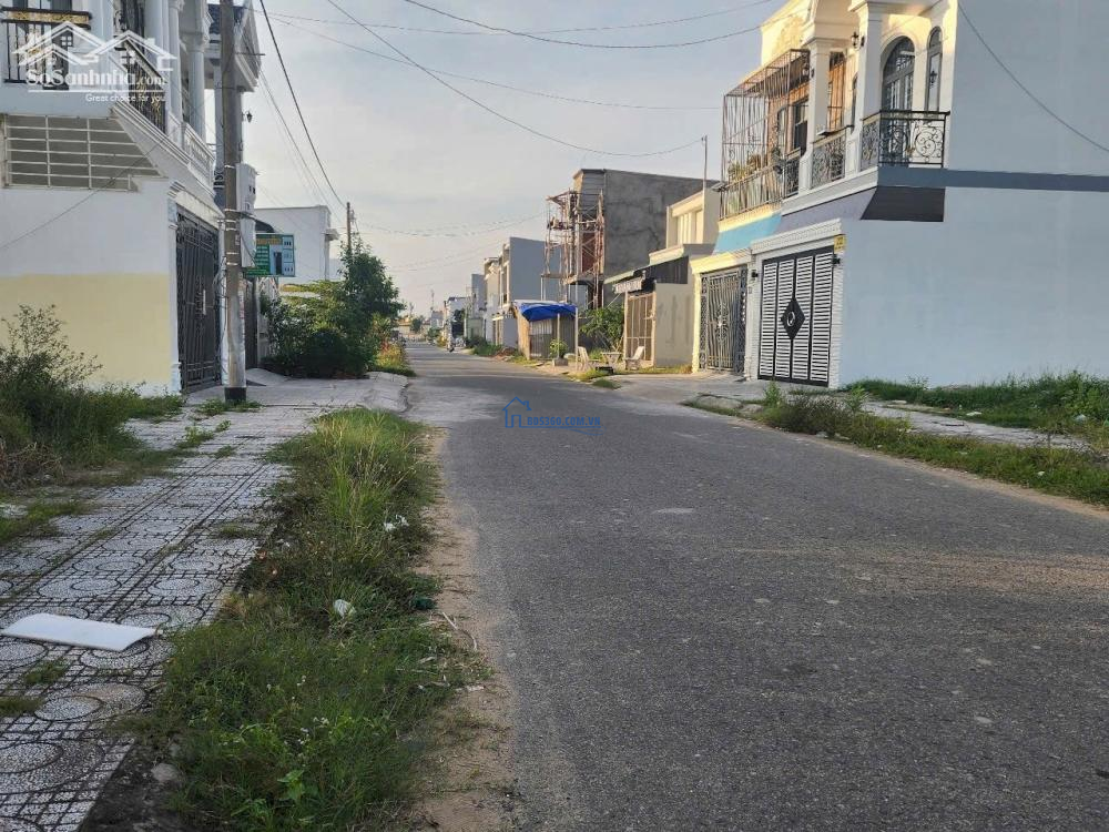 BÁN ĐẤT ĐƯỜNG 7A KHU MINH LINH P5 TPVL . GẦN ỦY BAN