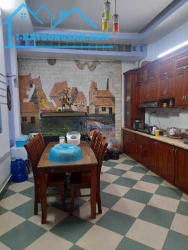 Bán nhà phân lô ô tô kinh doanh phố Vĩnh Phúc, quận Ba Đình, 55m2 x 5 tầng khu vip!!!
