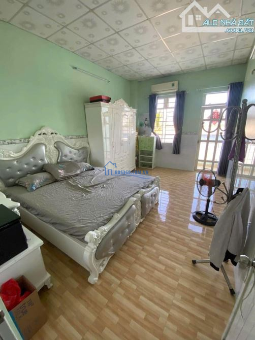 🍀Bán gấp nhà 120m2 - 670tr đang cho thuê 10tr/th NGAY CHỢ BÌNH CHÁNH