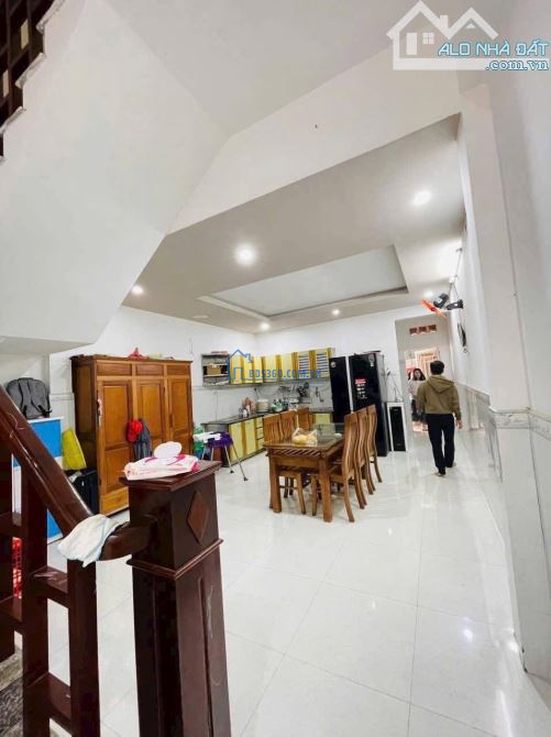 🔥 Nhà 2 tầng mặt tiền đường Phú Lộc 1 . Gi/á 4.650