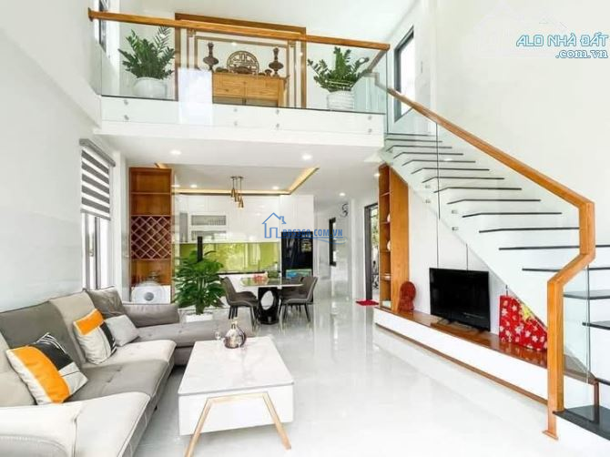 Trệt Lửng Gác Đúc sau lưng Chợ Thạnh Phú Vĩnh Cửu Giá Công Nhân Chỉ 499tr