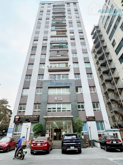 Cho Thuê Văn Phòng, LỚP HỌC, GYM đủ PCCC 100M2 , 300M2 Tầng 3 Tòa H10 Nguyễn Trãi