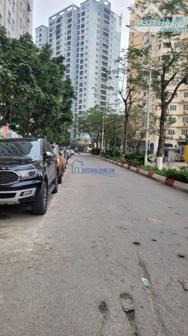 Cho thuê CH tập thể nhà A2, ngõ 42, phố Triều Khúc, phường Thanh Xuân Bắc ( phường Thanh X
