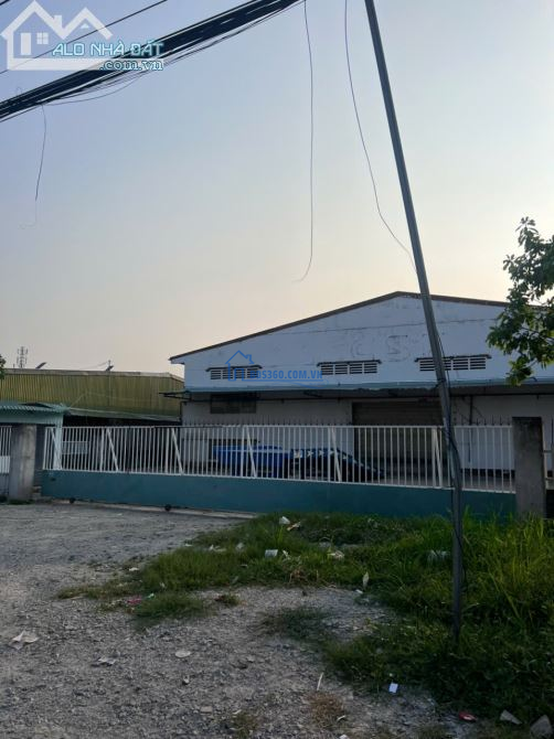 CHỦ CẦN BÁN NHÀ XƯỞNG ĐƯỜNG DT744, TP BẾN CÁT - DT: 2.877M2 - GIÁ: 29TỶ - LH: 0582307888