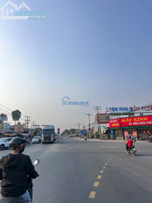 CHỦ CẦN BÁN NHÀ XƯỞNG ĐƯỜNG DT744, TP BẾN CÁT - DT: 2.877M2 - GIÁ: 29TỶ - LH: 0582307888