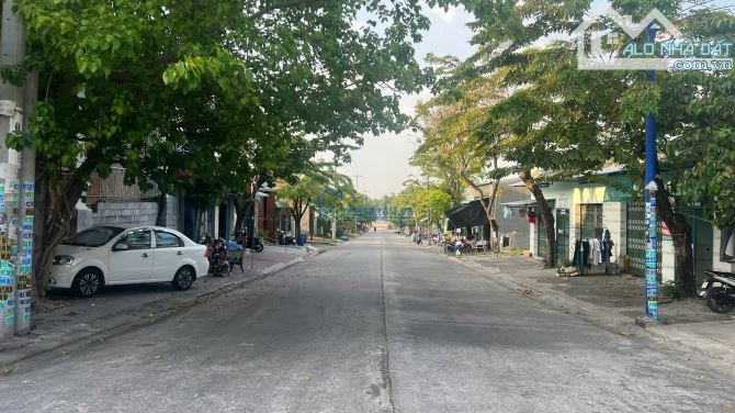 kẹt ngân hàng cần bán gấp, bán gấp 10x30, đường 16m, giá tốt
