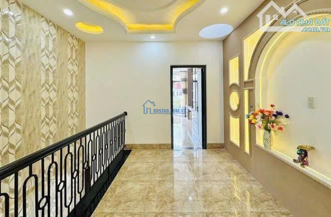 Căn nhà Thủ Dầu Một mới xây cần được bán cho gia đình may mắn, giá chỉ 2ty390