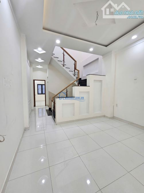 4TỶ500__72m2__Nhà 1T2L Hoàn Công__Măt tiền kinh doanh trục chính KDC gần chợ Phú Phong