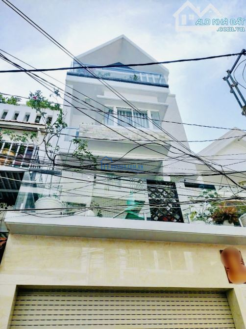 NHÀ GIA ĐÌNH XÂY Ở TÂM HUYẾT TẠI HOÀNG HOA THÁM P2 gần biển Bãi sau VT BÁN GẤP