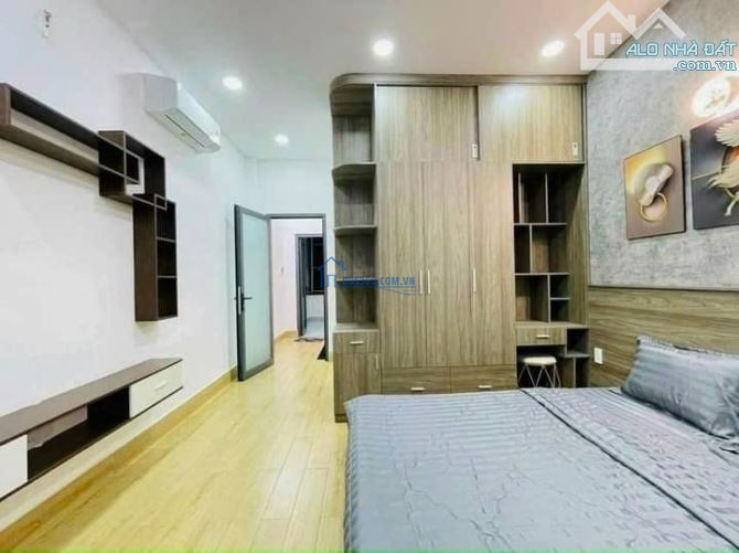 Hàng ngộp bán gấp nhà 52m2, giá 2 tỷ 250 triệu Lê Lai, Phường 3, Gò Vấp đang cho thuê 14tr