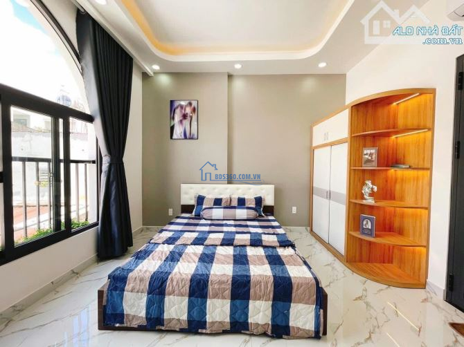 Chính chủ bán gấp nhà 49m2, giá 2 tỷ 550 triệu Nguyễn Biểu, Phường 2, Quận 5 cách mặt tiền