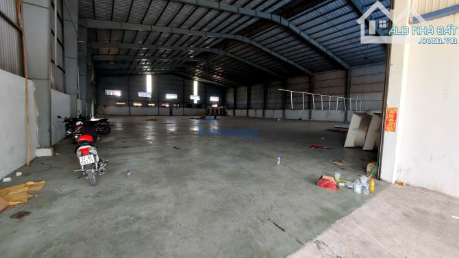 Cho thuê kho xưởng 2800m2 giá 135tr, PCCC vách tường ở TP Thuận An Bình Dương