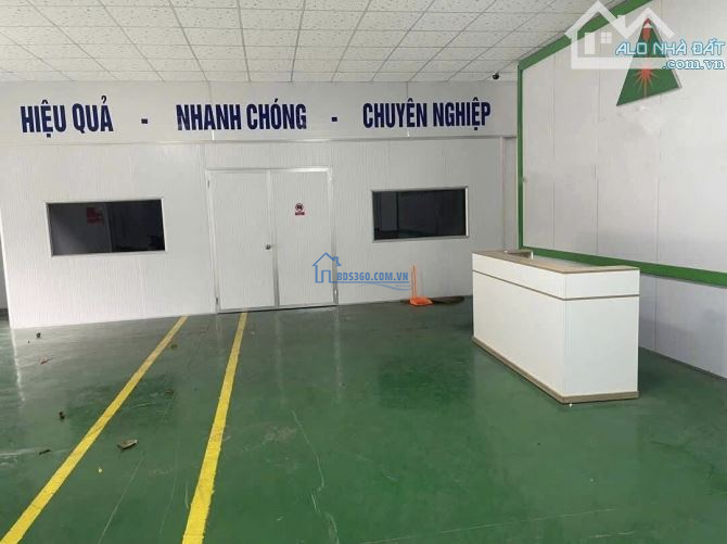 Cho thuê xưởng Dĩ An 300m/15tr nền epoxy sẵn Văn phòng 3fa sản xuất