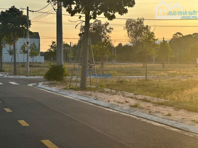Đất thổ cư 100%, Sổ Hồng Riêng, sang tên ngay. Pháp lý minh bạch.