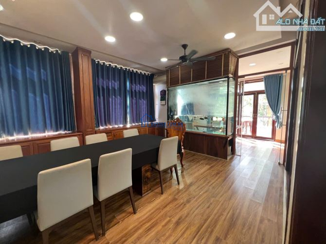 BÁN VILLA VIEW BIỂN TOÀN CẢNH BÃI TRƯỚC VŨNG TÀU