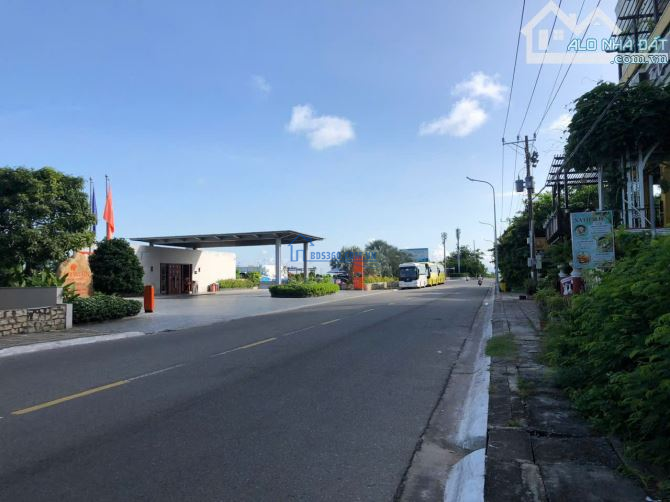 BÁN ĐẤT MẶT TIỀN BIỂN BÃI DÂU GIÁ TỐT