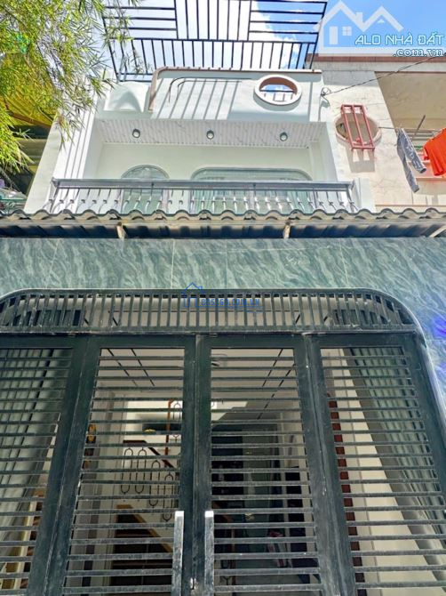 Bán nhà đường số 19, HBC, Thủ Đức Giá 2 tỷ 390 DT: 39 m2 nhà 1 trệt 1 lầu.Mua ngay kẻo lỡ