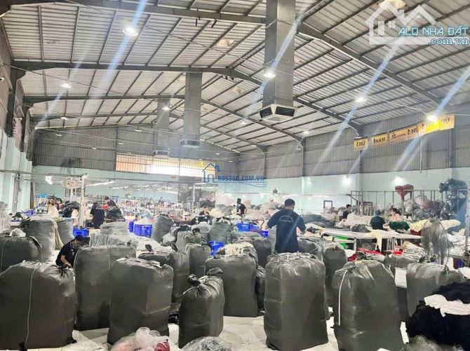 Bán căn xưởng 302m2 full thổ cư, đang cho thuê 20tr/tháng, sau chợ Đầu Mối Thủ Đức