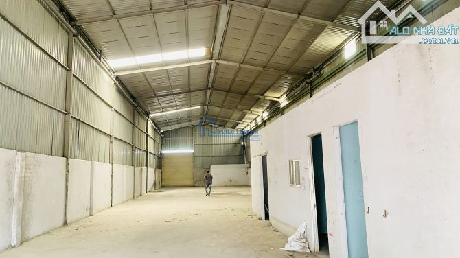 Xưởng Thuận An 550m/25tr/tháng Đường Xe Cont