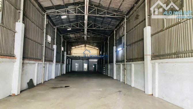Cho thuê xưởng Dĩ An 400m/18tr đường cont điện 3fa sx