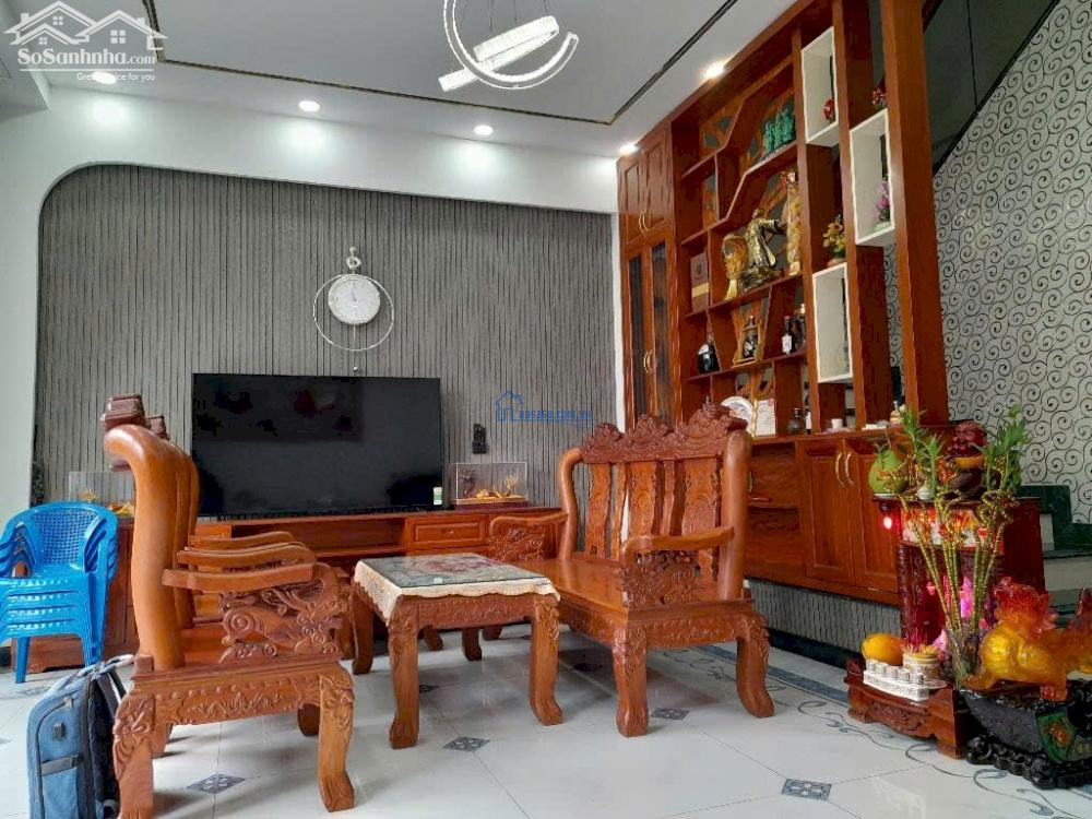Bán nhà hẻm xe hơi Bà Hom, quận 6, (6.3 x 14m) 4 tầng chỉ 9.9 tỷ