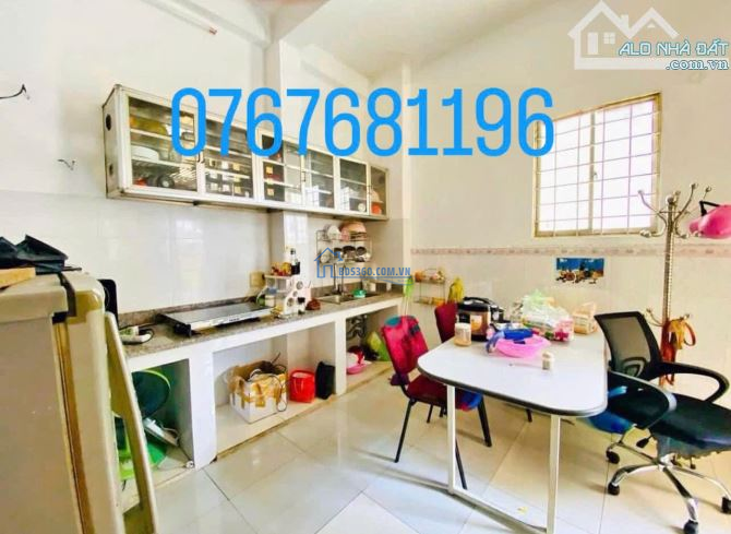 🍀Bán gấp nhà NGAY CHỢ BÌNH CHÁNH đang cho thuê 8tr/th-120m2-650tr