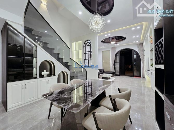 Bán căn nhà Hoa Đào -Phú Nhuận 72m2/giá 2.890 tỷ.Gần TT thể thao Rạch Miễu Thuê 20Tr/T SHR