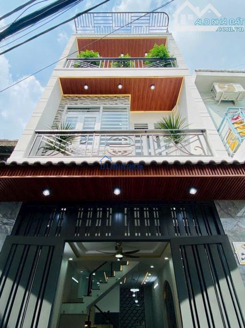 Cần tiền bán nhà Đ. Đoàn Thị Điểm, P1, Phú Nhuận. Giá 2 tỷ 690/68m2. Hẻm 5m