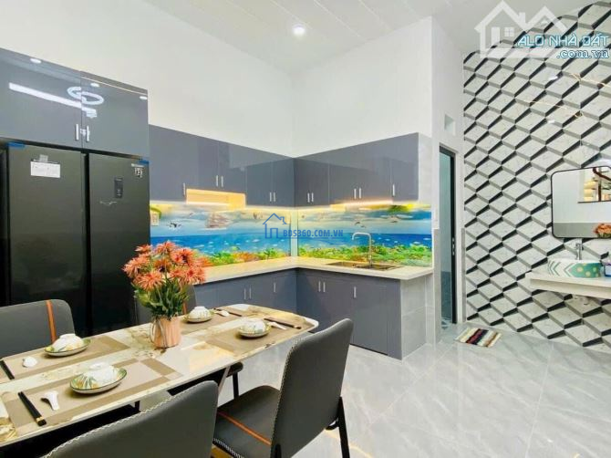 Cần tiền bán nhà Đ. Đoàn Thị Điểm, P1, Phú Nhuận. Giá 2 tỷ 690/68m2. Hẻm 5m