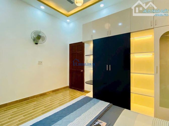 Cần tiền bán nhà Đ. Đoàn Thị Điểm, P1, Phú Nhuận. Giá 2 tỷ 690/68m2. Hẻm 5m