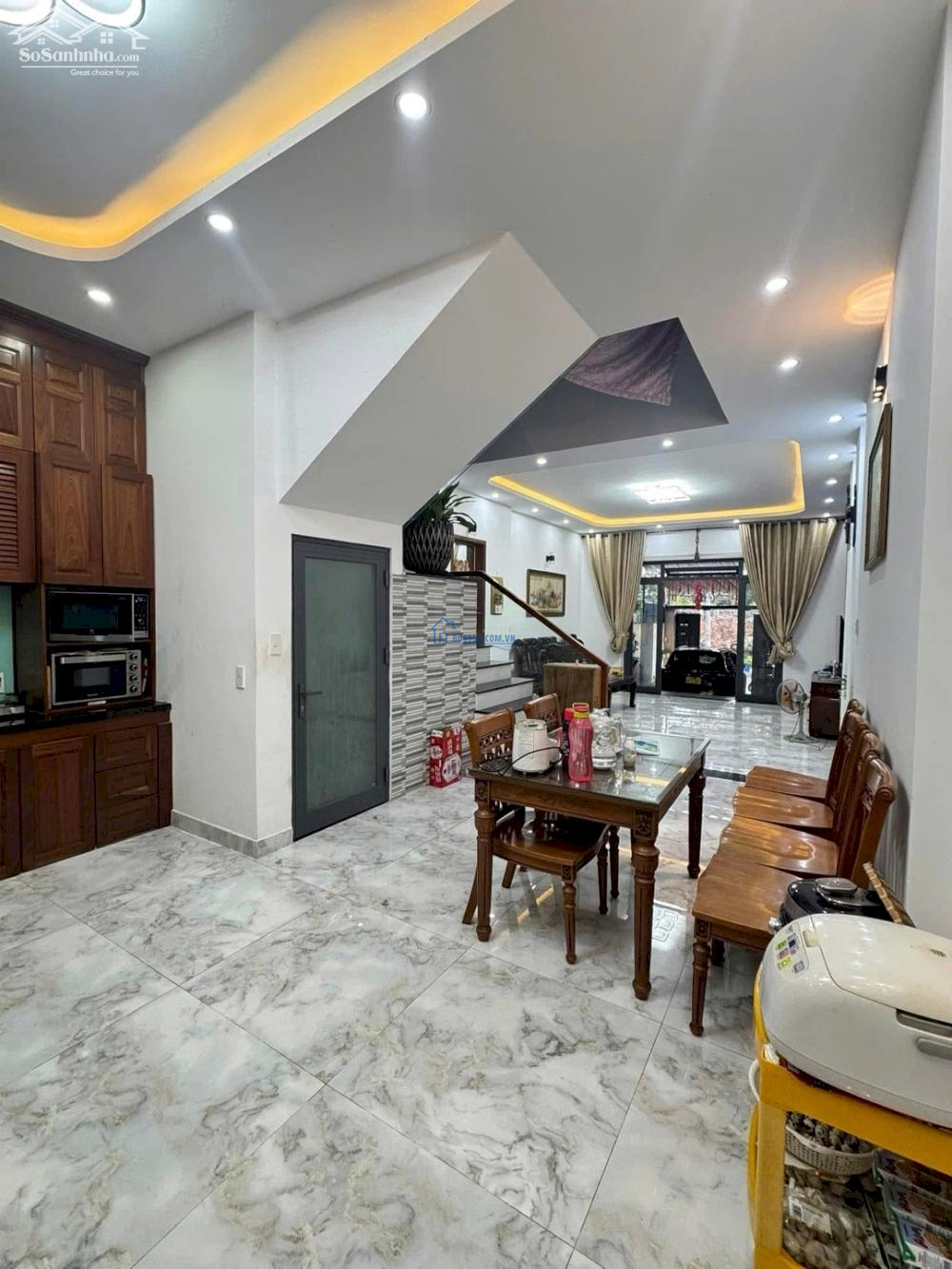 Cc cần bán nhà 2 tầng MT KD VIP đường Đặng Nhữ Lâm, Sơn Trà, giá chỉ nhỉnh 6 tỷ.