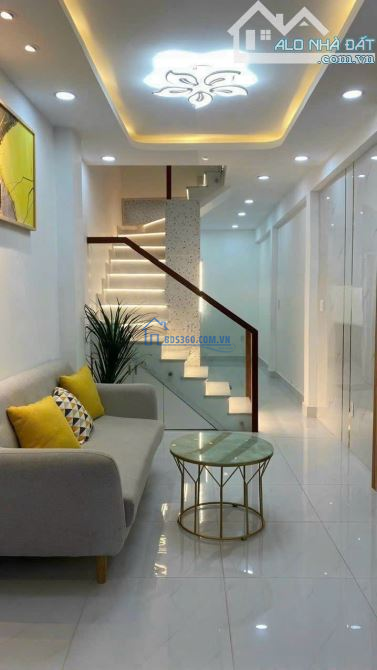Cực Hiếm! Nhà 1 Trệt 1 Lầu Thích Quảng Đức, P.4, Phú Nhuận – 40,4m² Chỉ 1 Tỷ 890. SHR