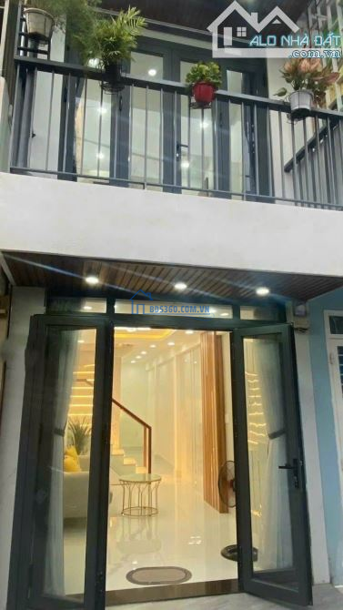 Cực Hiếm! Nhà 1 Trệt 1 Lầu Thích Quảng Đức, P.4, Phú Nhuận – 40,4m² Chỉ 1 Tỷ 890. SHR
