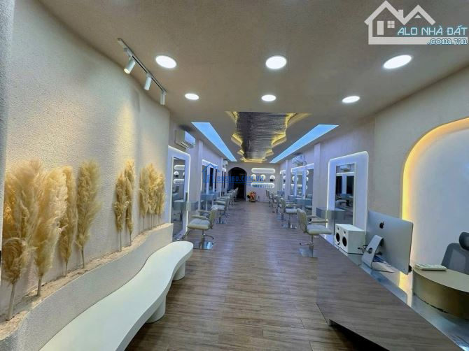 CHO THUÊ MT Trần Huy Liệu, P11,Phú Nhuận, DT:4x25m 5tầng suốt, thang máy, Giá 65triệu