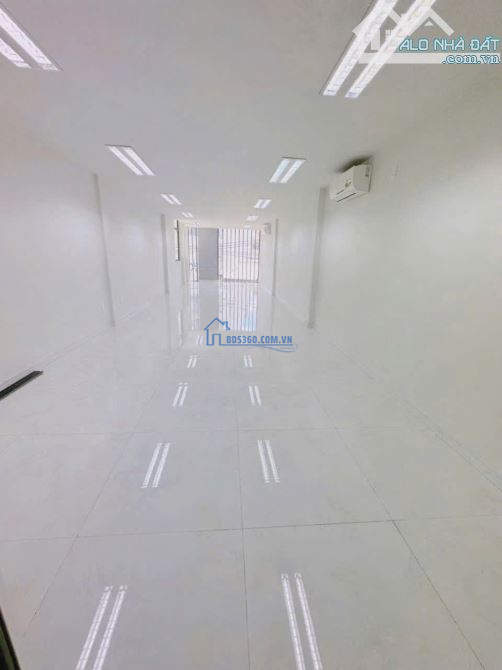 CHO THUÊ MT Trần Huy Liệu, P11,Phú Nhuận, DT:4x25m 5tầng suốt, thang máy, Giá 65triệu