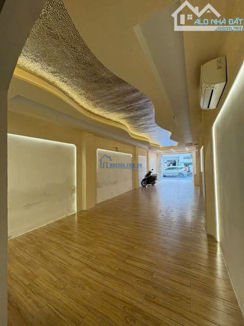CHO THUÊ MT Trần Huy Liệu, P11,Phú Nhuận, DT:4x25m 5tầng suốt, thang máy, Giá 65triệu