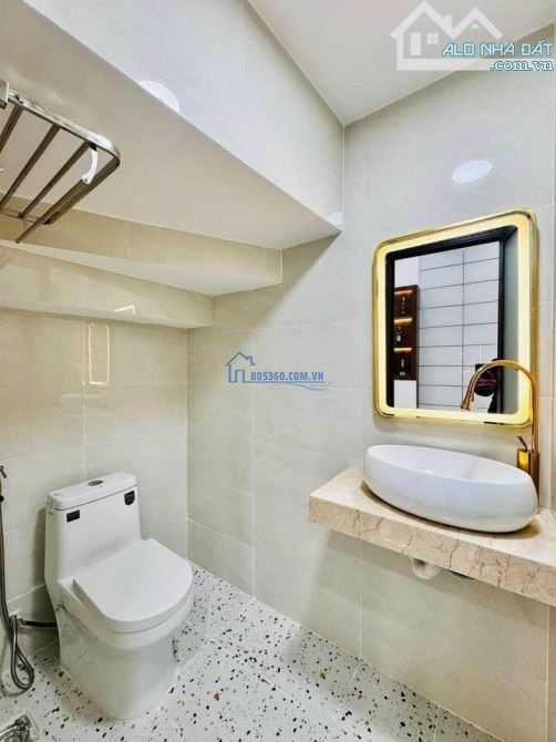 MỘT CĂN DUY NHẤT tại Lê Văn Sỹ P14 Q3/ CHỈ 2 TỶ 890 / 52m2 KC: 1T2L/ cho thuê tốt