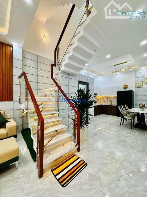 MỘT CĂN DUY NHẤT tại Lê Văn Sỹ P14 Q3/ CHỈ 2 TỶ 890 / 52m2 KC: 1T2L/ cho thuê tốt