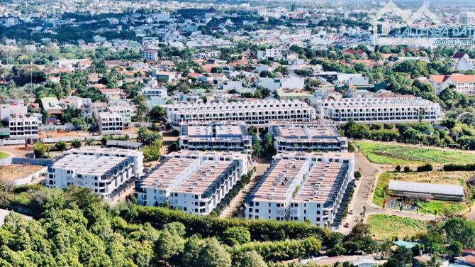 💥Nhà phố - Shophouse BĐS Trung Nguyên giá 7,9 tỷ chỉ 01 căn Duy Nhất