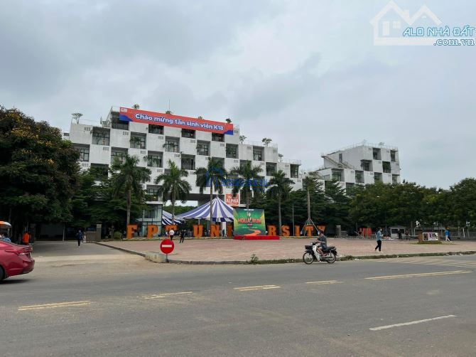 Lô góc 60m đất nền Hoà lạc đường thông Bình yên thạch thất giá 1950tr