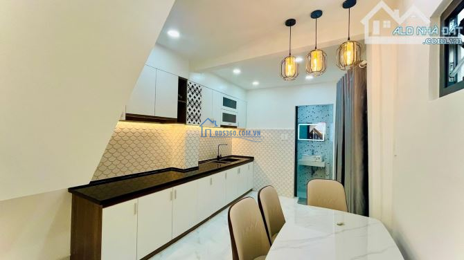Thanh lý nhà 50m2 SHR, Nguyễn Kiệm, P9, Phú Nhuận, Giá 1 tỷ 730 HĐ thuê: 9tr/tháng