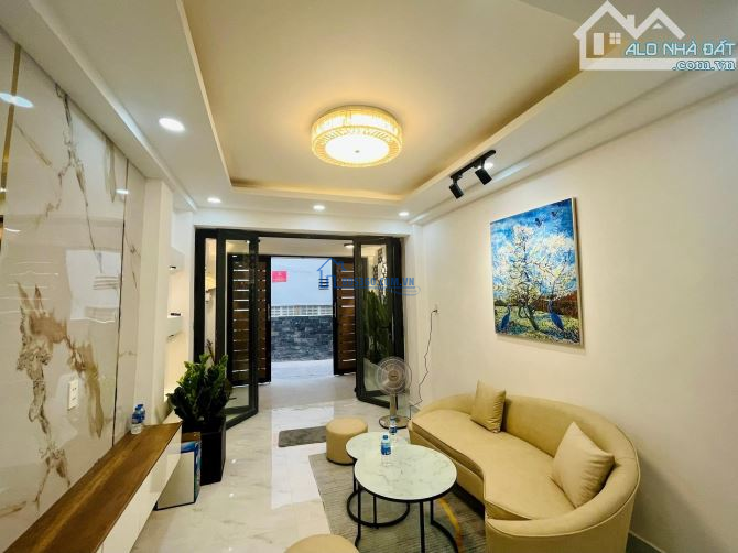 Thanh lý nhà 50m2 SHR, Nguyễn Kiệm, P9, Phú Nhuận, Giá 1 tỷ 730 HĐ thuê: 9tr/tháng