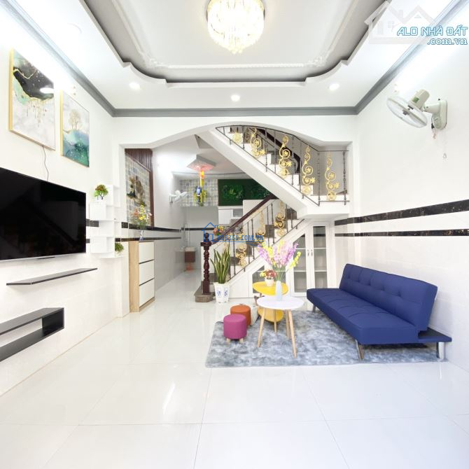 Sẵn HĐ thuê 13 triệu/tháng! Bán nhà Hồ Bá Kiện, Quận 10, Giá 2 tỷ 150 DT 48m2, sổ riêng