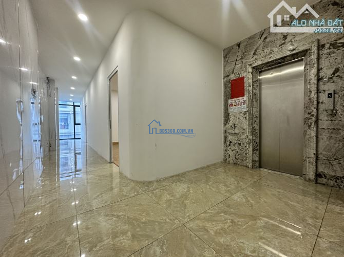 Chính chủ cho thuê nhà 591 Điện Biên Phủ Q3, 5 tầng có thang máy, giá 89 triệu/tháng