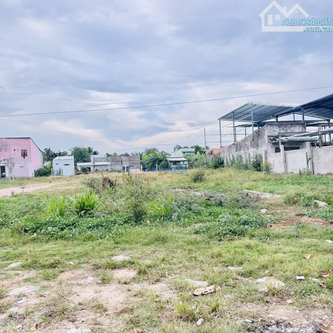 CHO THUÊ ĐẤT DIỆN TÍCH LỚN 4.500M2 MẶT TIỀN QL 91B GẦN CẦU RẠCH SÚC NGÃ TƯ LỚN LỘ 40M